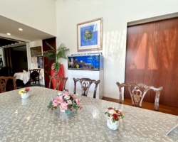 ダイニングテーブルから撮影